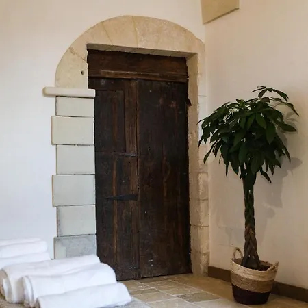 Gran Pashá Bed & Breakfast 3*